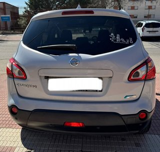 Nissan Qashqai+2 2010