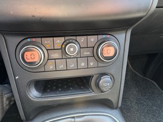 Nissan Qashqai+2 2010