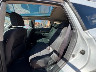 Nissan Qashqai+2 2010