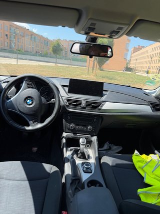 BMW X1 2011