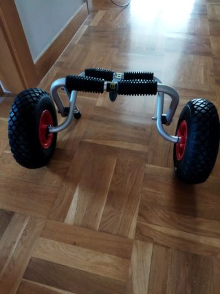 Carrello per kayak/canotto