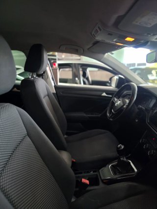 Volkswagen T-Roc 2019