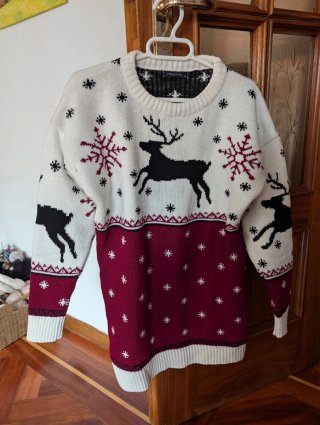 Jersey Trendyol Renos y Copos de Nieve