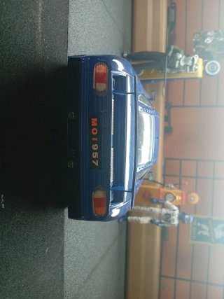 Bugatti 11GB Burago 1/18