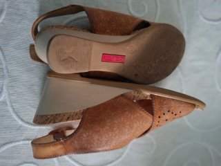 Pikolinos piel marrón talla 38 Con cuña.