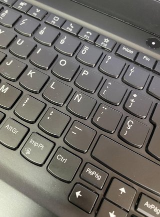 Portátil Lenovo T14S G2 i5 11a 8Gb RAM, 14"