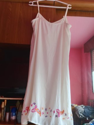 Vestido crema bordado talla  38