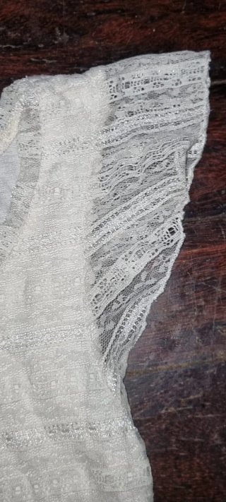 Blusa blanca de encaje