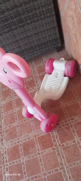 Patinete Jirafa Rosa para Niña
