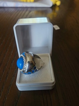 Anello donna con pietra blu e zirconi