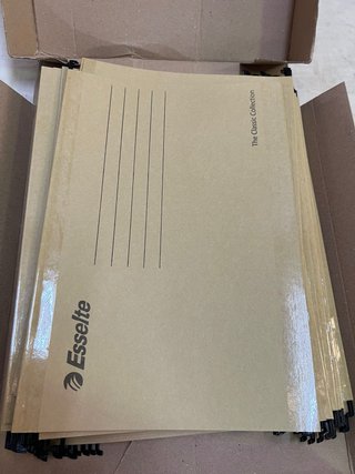 Esselte 50 Carpetas Colgantes Reciclables