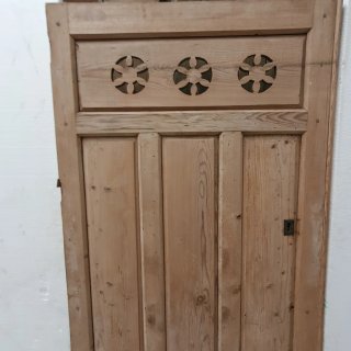 Puerta de Alacena de Madera