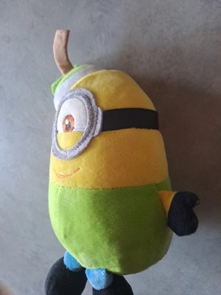 Peluche Minion Pera Carrefour Jakala