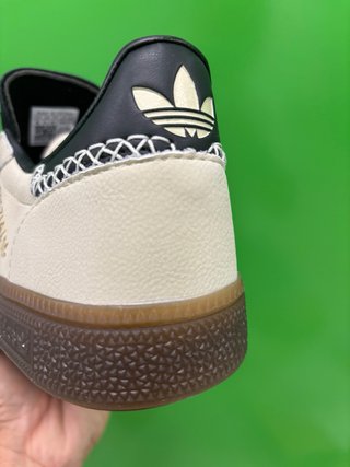 Zapatillas Adidas Beige/Negro Talla 41