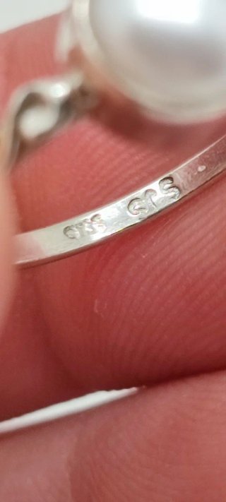 Anillo de Plata y Perla Cultivada.