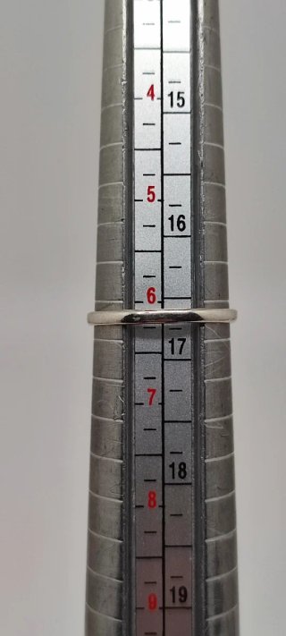 Anillo de Plata y Perla Cultivada.