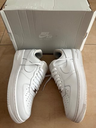 Nike Air Force 1 Blancas – Como Nuevas Talla 43