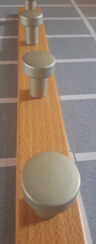 Perchero Madera 4 Pomos Metálicos 48.5cm