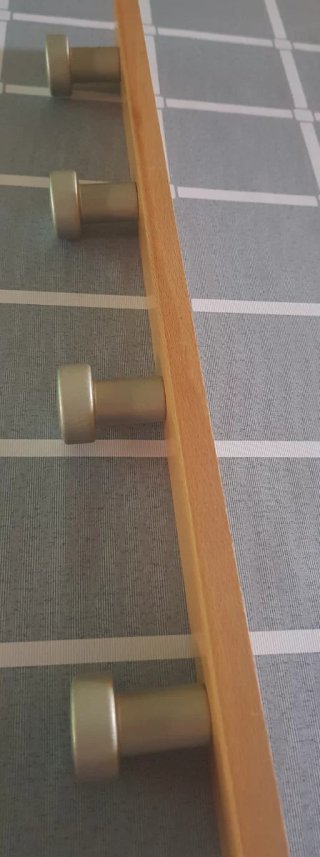 Perchero Madera 4 Pomos Metálicos 48.5cm