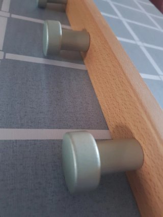 Perchero Madera 4 Pomos Metálicos 48.5cm