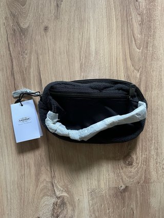 Riñonera Eastpak Negra