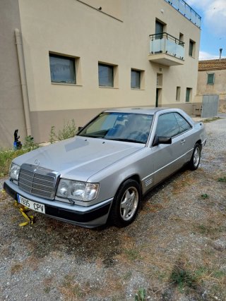 Mercedes-Benz W-124