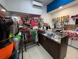 Traspaso tienda de Arreglo de ropa.