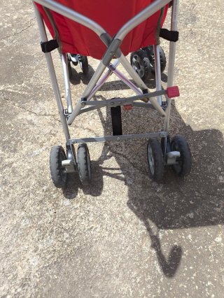 Silla de paseo Chicco roja tipo paraguas