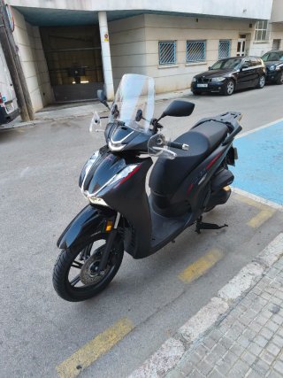 Honda SH 350 Sport Negra