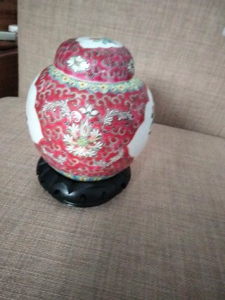 Pequeño tibor vintage de exportación china.