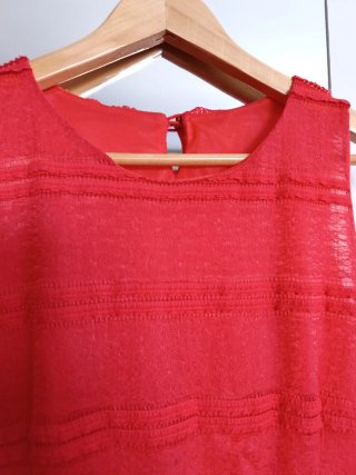 Top calado sin mangas rojo talla S