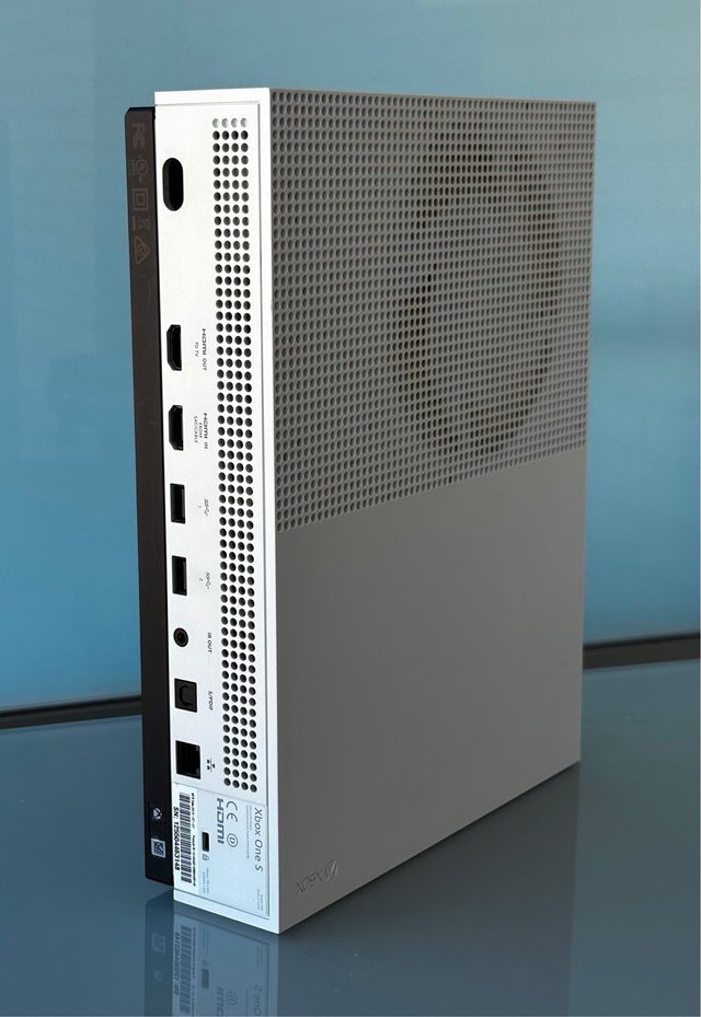 Xbox One S 500GB con Mando