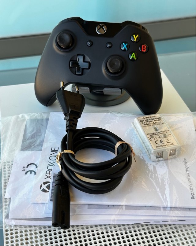 Xbox One S 500GB con Mando