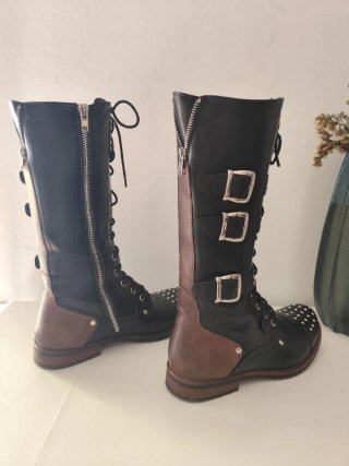 Botas altas moto hombre tachuelas