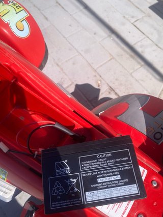 Quad eléctrico infantil rojo