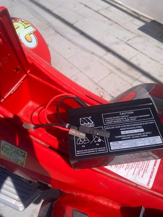 Quad eléctrico infantil rojo