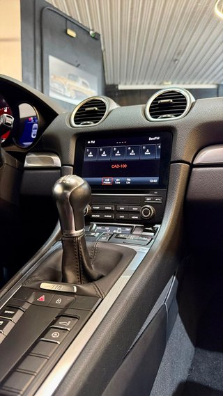 Porsche 718 Cayman 2021
