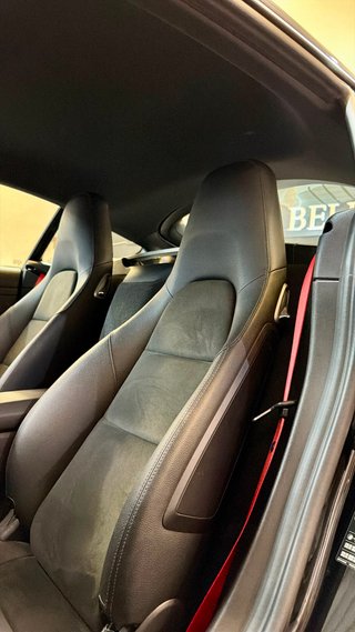 Porsche 718 Cayman 2021