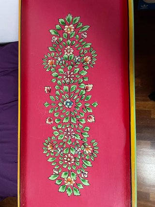 Armadietto legno rosa decorato floreale