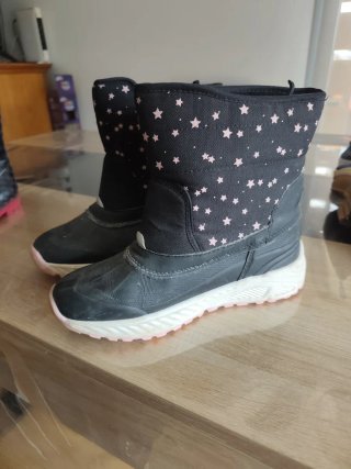 Botas de agua niña estrellas rosa y negro