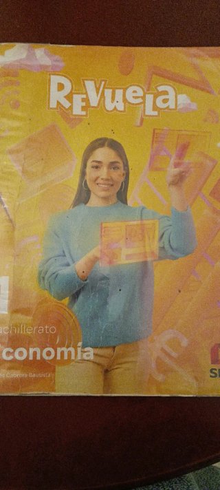 Lote de libros de 1 bachillerato sociales