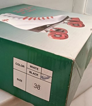 Patines 4 Ruedas Blancos con Cordones Azules