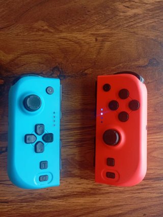 Mandos Nintendo Switch Azul y Rojo
