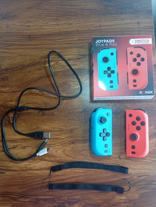 Mandos Nintendo Switch Azul y Rojo