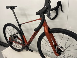 BICI GRAVEL CARBONO MONDRAKER ARID CARBON EXPO T.M