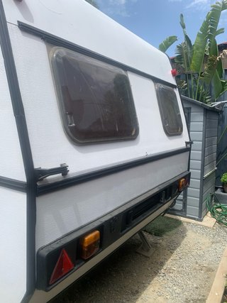 Se vende caravana Roller jet 420