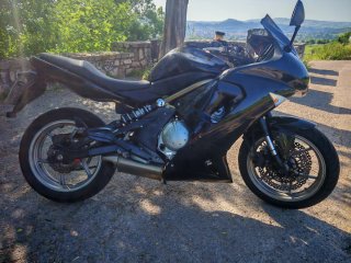 Kawasaki ER6f Negra A2 Limitada en papeles