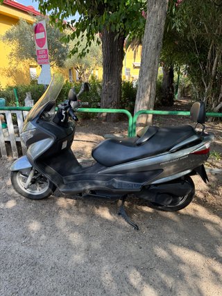 Suzuki Burgman 200