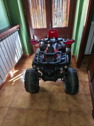 Quad infantil eléctrico