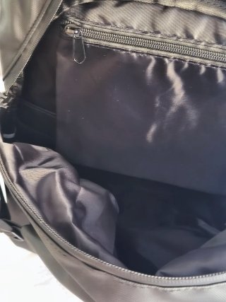 Mochila grande negra